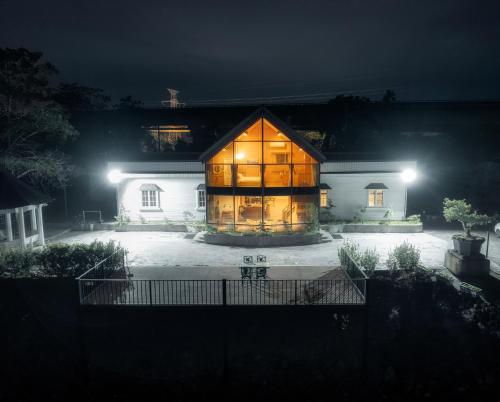 Pine Tree Resort , Zhushan (foto 3)