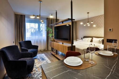 Sun Hill Luxury Suites 1