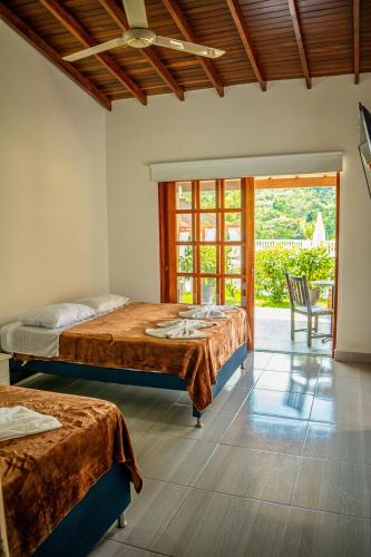 Hotel Campestre La Francesina -Birdwatching & Naturaleza in Andes
