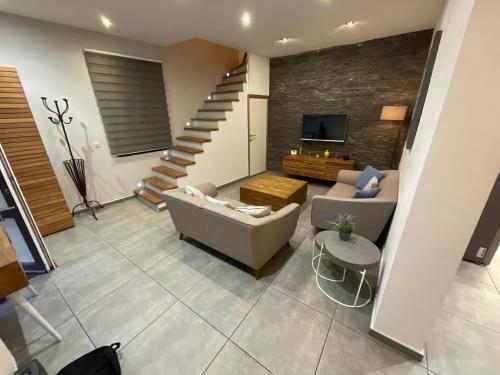 Maison 3 chambres proximité aéroport et grand axes photo 1