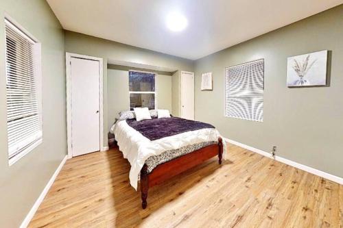 Cozy 3-Bedroom, 2-Bathroom Haven in Tulsa! in Tulsa, USA