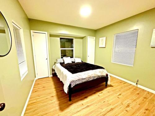 Cozy 3-Bedroom, 2-Bathroom Haven in Tulsa! in Tulsa, USA