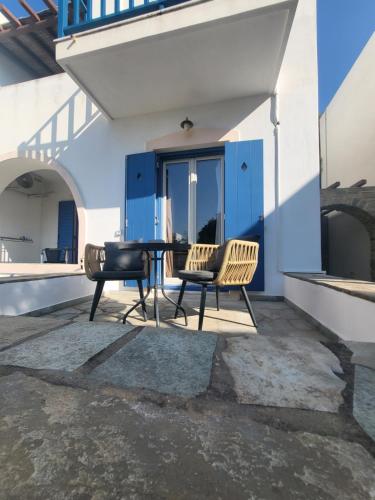 Deep Blue Studios in Paros Island