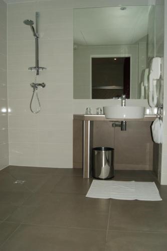 Hotel d'Amiens - image 6