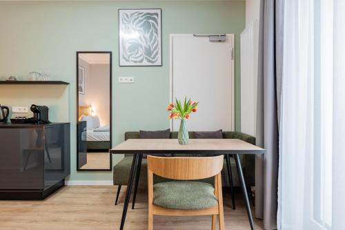Facilities, Nena Apartments Berlin Adlershof in Treptow