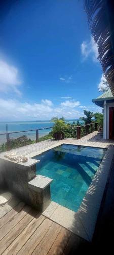 Private Oceanfront Fijian Villa Sleeps 8