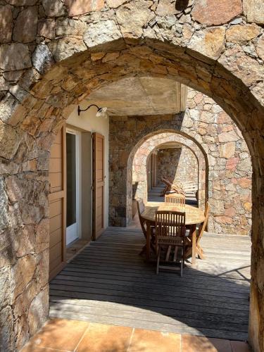 Iekārtas, Maison En Pierre Corse Vue Mer in Sari-Solenzara