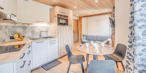 Résidence Le Centre - 2 Pièces pour 4 Personnes 193338 - Apartment - Champagny en Vanoise