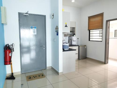 Puchong WindyLakeViewStayCation3R2B AT D Island - image 8