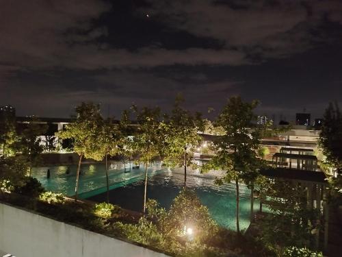 Puchong WindyLakeViewStayCation3R2B AT D Island - image 10
