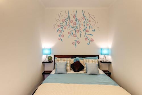 Elegant Apartment Behind the Colosseum Room Type - One-Bedroom Apartment with Balcony