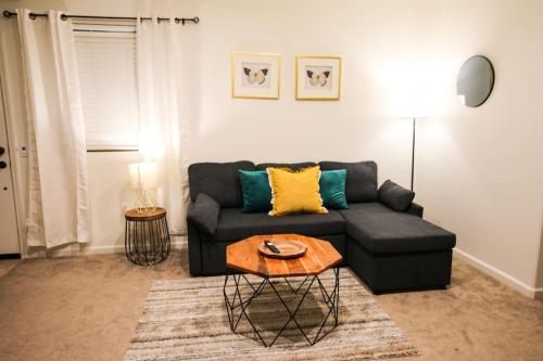 Cozy 1 Bdrm In-law Suite - CUTE Cozy 1 Bdrm In-law Suite - CUTE