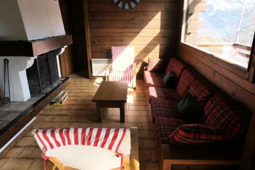 Chalet Saint Nicolas - Chalets pour 8 Personnes 03