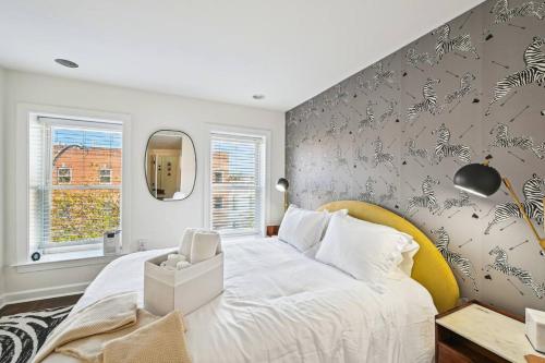 Federal Hill Luxury + City Charm in Baltimore, USA