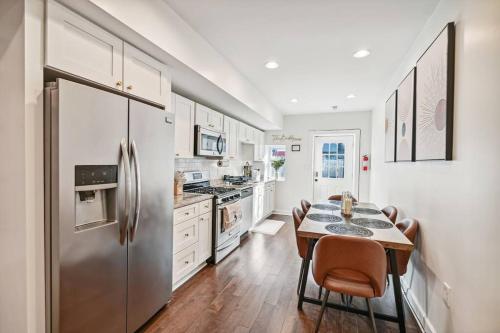 ห้องครัว, Federal Hill Luxury + City Charm in เฟดเดอรัล ฮิลล์