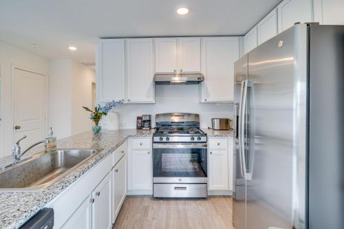 Pet-Friendly San Antonio Home about 9 Mi to Lackland! in San Antonio, USA