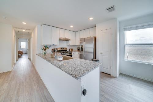 Pet-Friendly San Antonio Home about 9 Mi to Lackland! in San Antonio, USA