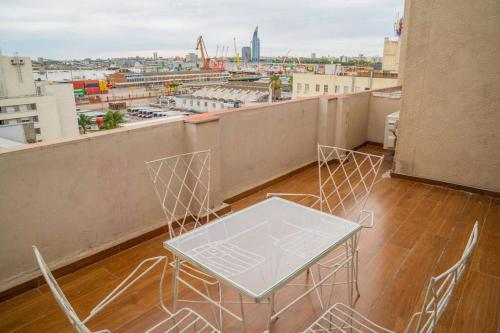 Penthouse with two terraces at the Old City [502], Montevideo (foto 5)