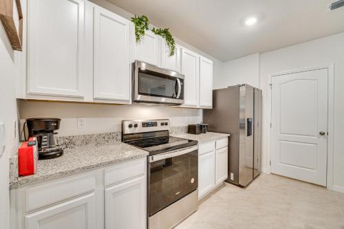 Davenport Home with Amenity Access, Near Disney! in Davenport, USA