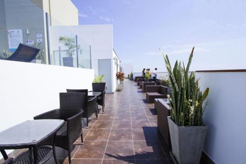 Edificio Duplo - Av. Brasil 840 Edificio Duplo - Av. Brasil 840