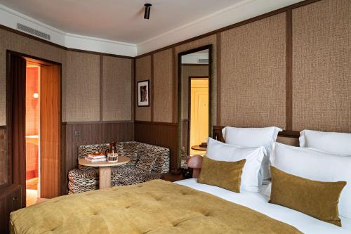 522804895 Hotel Florida Paris
