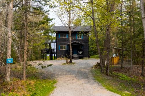 . Muskokan Mirage Located on Mirage Lake