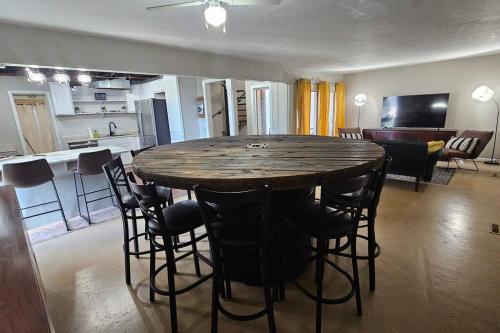 Fully Furnished Vicksburg Home Sleeps 10 in Vicksburg Városközpont