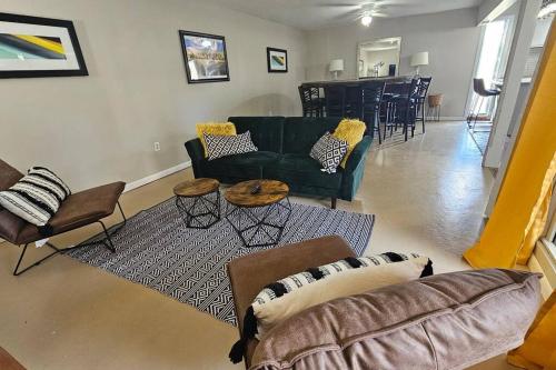 Fully Furnished Vicksburg Home Sleeps 10 in Vicksburg Városközpont