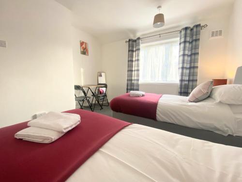 Comfy & Affordable home - Sleeps 7, free off-street parking near City centre, Cadbury World & Cannon Hill Park