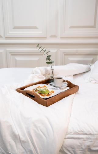 522843861 Milo Collection Hotel