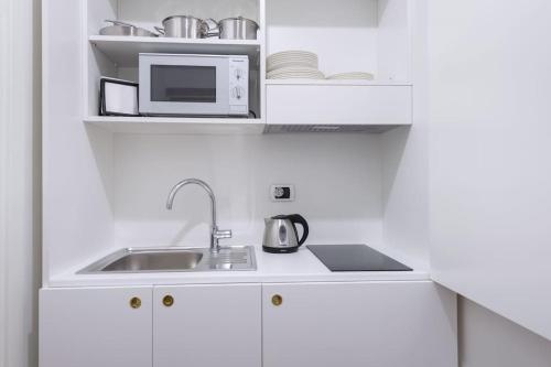Discover the Pantheon from The Berardi Studio Flat, Řím (fotografie 6)