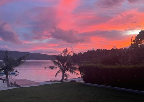 Emotu Bay Lodge