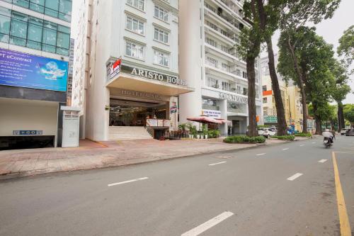 Exterior view, Aristo Saigon Hotel in District 3