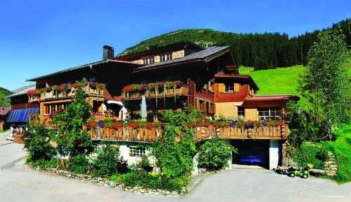 Biobauernhof Gehrnerhof am Arlberg in Warth am Arlberg, Österreich