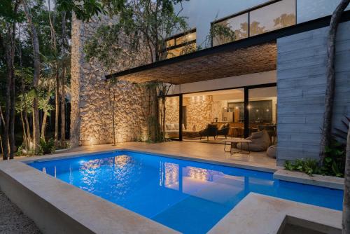 Twelve OClock - Luxury Villas in Tulum, Mexico