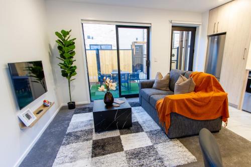 2 bedroom Central Christchurch hub