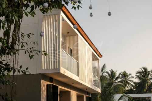 The Banyan Tree Villa A4 by Stay ALYF, Siolim