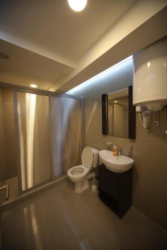 Agent Lux Apartments - image 11