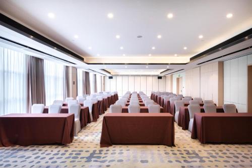 Atour Hotel Bantian Zhongcheng Shenzhen