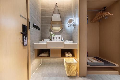 成都春熙路天府广场地铁站亚朵酒店 成都春熙路天府广场地铁站亚朵酒店