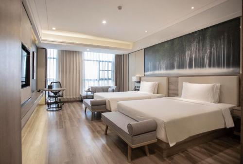 Atour Hotel Bantian Zhongcheng Shenzhen