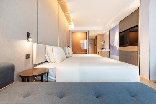 成都春熙路天府广场地铁站亚朵酒店 成都春熙路天府广场地铁站亚朵酒店