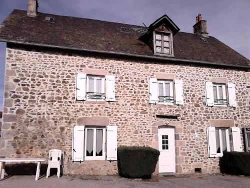 . Gîte de France à Couffy-sur-Sarsonne 2 épis - Gîte de France 7 personnes 124