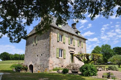 Gîte de France Laclefdeschamps 3 épis - Gîte de France 10 personnes MAE-9514 (Gite de France Laclefdeschamps 3 epis - Gite de France 10 personnes MAE-9514) in Saint-Privat (Limousin)