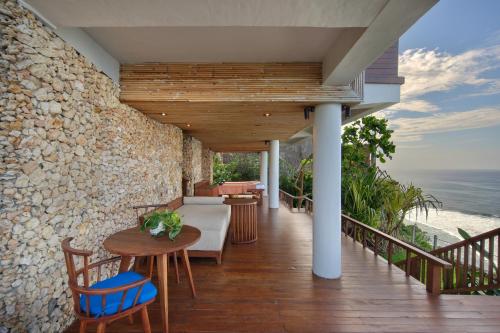 ระเบียง/ชานเรือน, เลเลวาตู รีสอร์ต ซุมบา (Lelewatu Resort Sumba) in ซัมบา ไอส์แลนด์