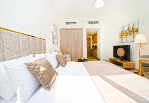 EasyGo - Azizi Riviera 17 Studio with Balcony - image 4