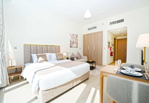 EasyGo - Azizi Riviera 17 Studio with Balcony - image 2