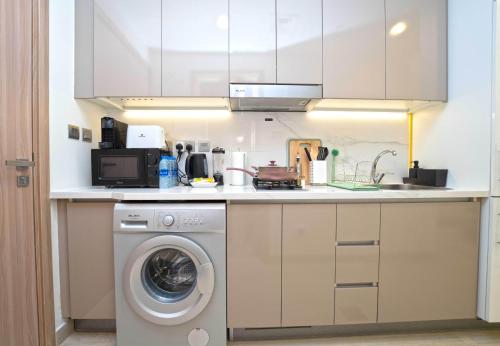 EasyGo - Azizi Riviera 17 Studio with Balcony - image 12