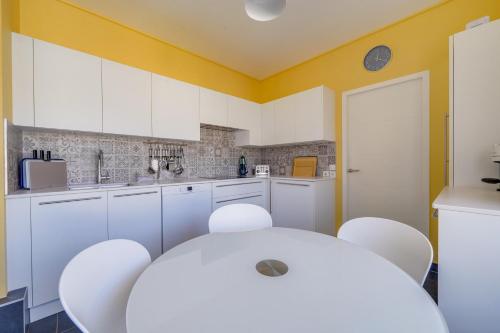 Three-Bedroom Apartment image 7