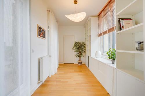Three-Bedroom Apartment image 5